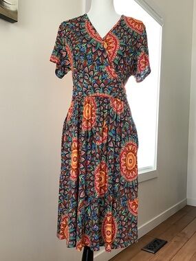 Weaczzy Multicolor Boho Midi Dress with Mandala Print w/ Side Pockets Sz.L ☀️